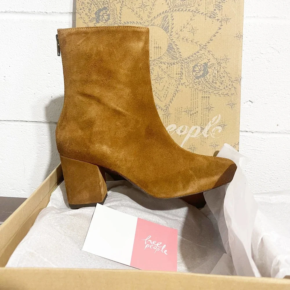 Free People Women's Chestnut Suede Block Heel Zipper Ankle Boots NWTB - Picture 4 of 6